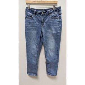 Time and Tru Light Wash Straight Jeans